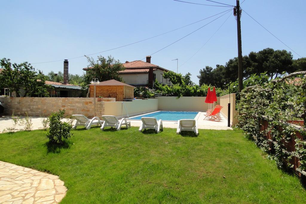 Apartments Villa Ela Умаг Экстерьер фото
